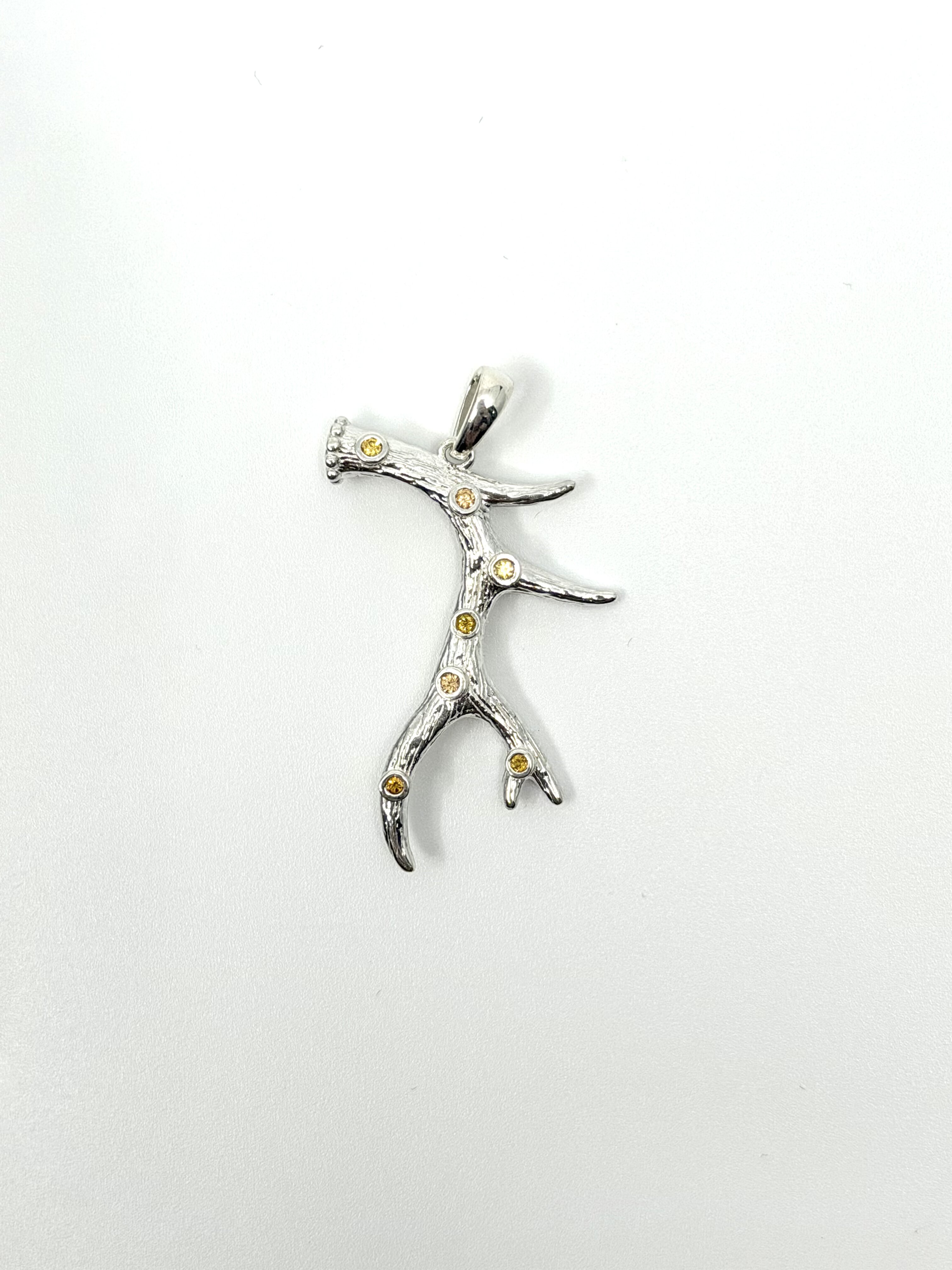 Bespoke piece by Julian Kuepper